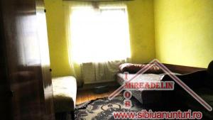 INCHIRIEZ CASA D+P,    SINGUR IN CURTE,    ZONZ GARA MICA