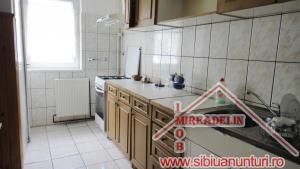 INCHIRIEZ APARTAMENT 3 CAMERE,   CALEA DUMBRAVII