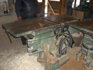 vand utilaje abric si freser