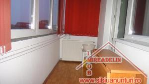 INCHIRIEZ APARTAMENT 3 CAMERE,    B-dul M. VITEAZU