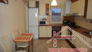 INCHIRIEZ APARTAMENT 3 CAMERE,    B-dul M. VITEAZU