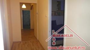 INCHIRIEZ APARTAMENT 3 CAMERE,    B-dul M. VITEAZU