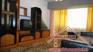 INCHIRIEZ APARTAMENT 4 CAMERE,   SEMAFORULUI