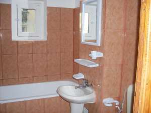 Vand apartament 2 camere decomandat Navodari