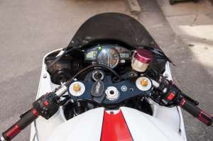 Vand YAMAHA R1 2007 - 5250 EURO