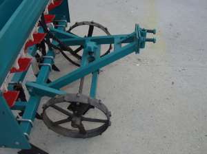 Semanatoare cereale si alte seminte pentru motocultor