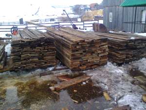 Lemn din demolari