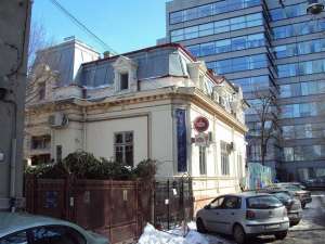 Universitate - Vila (D+P+1)