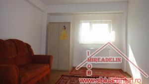 INCHIRIEZ APARTAMENT 2 CAMERE,   STEFAN CEL MARE
