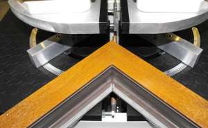 masina de sudat profile pvc cordon 0, 2mm full automata pret 2300 euro PROMAK