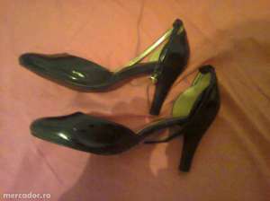 pantofi