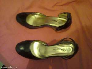 pantofi