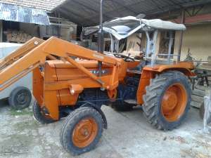 Vand Tractor Renault 95TX,  Fiat 45CP,  Met Erbicidat,  Plug,  Cositoare,  Grebla adunat Fan