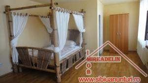 INCHIRIEZ VILA P+E,    ZONA STRAND