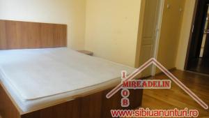 INCHIRIEZ VILA P+E,    ZONA STRAND