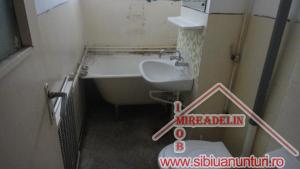 INCHIRIEZ APARTAMENT 3 CAMERE,    HIPODROM IV