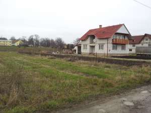 Vand teren Huedin strada Zorilor