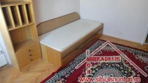 INCHIRIEZ APARTAMENT 3 CAMERE,    STRAND