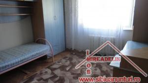INCHIRIEZ APARTAMENT 3 CAMERE,    STRAND