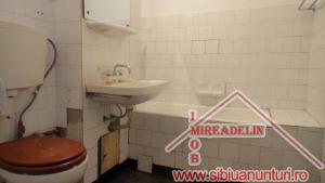 INCHIRIEZ APARTAMENT 3 CAMERE,    STRAND