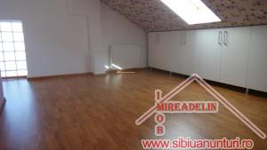VAND PENTHOUSE 4 CAMERE,    HIPODROM I