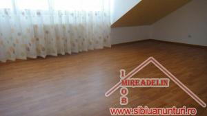 VAND PENTHOUSE 4 CAMERE,    HIPODROM I