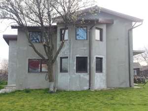 VAND CASA + TEREN COM GRADISTEA ILFOV LA 30 KM DE BUCURESTI 95000E