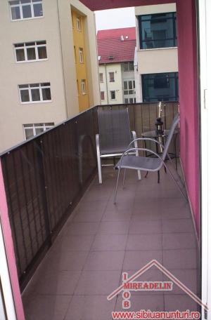 VAND APARTAMENT 3 camere,    Strand