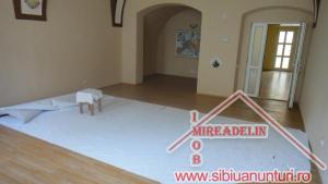 INCHIRIEZ SPATIU BIROURI,   55 mp,   ULTRACENTRAL