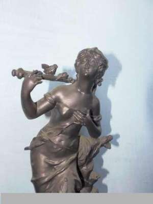 STATUIE ANTIMONIU SEMNAT FR . MOREAU 36 CM INALTIME