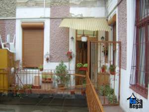 Vand apartament la casa ultracentral