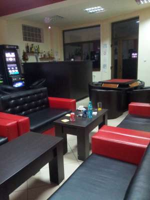 Vand urgent cafe bar