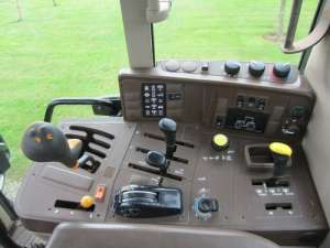 Tractoare John Deere 6220 + incarcator 651 stare buna