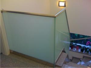 Balustrade din inox-sticla-lemn