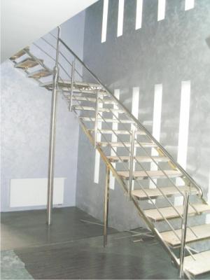 Construim scari drepte din inox