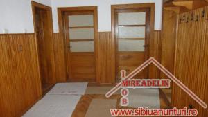 INCHIRIEZ VILA,   D+P+E,   ZONA CALEA DUMBRAVII