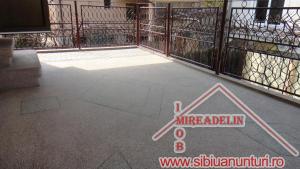 INCHIRIEZ VILA,   D+P+E,   ZONA CALEA DUMBRAVII