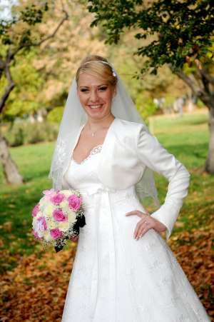 rochie mireasa super finuta si ieftina