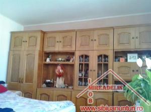 VAND APARTAMENT 2 CAMERE RAHOVA