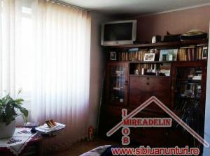 VAND APARTAMENT 2 CAMERE RAHOVA