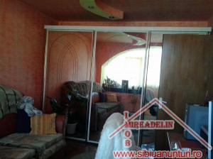 VAND APARTAMENT 2 CAMERE RAHOVA