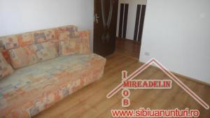 : INCHIRIEZ APARTAMENT 4 CAMERE,   TURNISOR