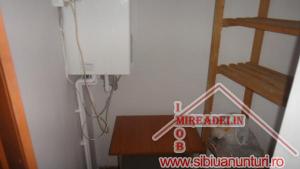 : INCHIRIEZ APARTAMENT 4 CAMERE,   TURNISOR