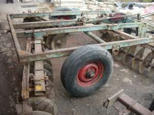 Disc agricol 3, 4 cu 9 taleri pe baterie , pe rulmenti