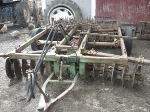 Disc 3,  2 cu opt taleri pe baterie pe lagare