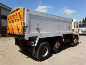 vand VOLVO FL 250 23000kg