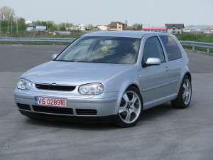 VW GOLF 4 1.4 16 V Pacific editon