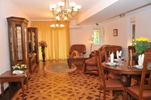 APART LUX DE INCHIRIAT