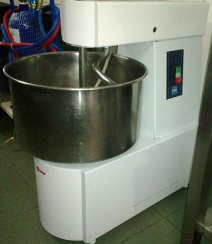 Linie completa de covrigi si pizza