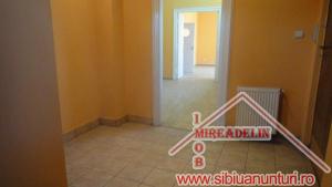 VAND APARTAMENT 2 CAMERE,   74.44 MP,   NICOLAE BALCESCU